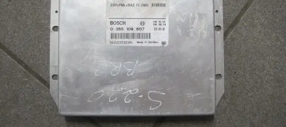 Mercedes-Benz S W220 ESP (stability system) control unit 2205451832 0265109607