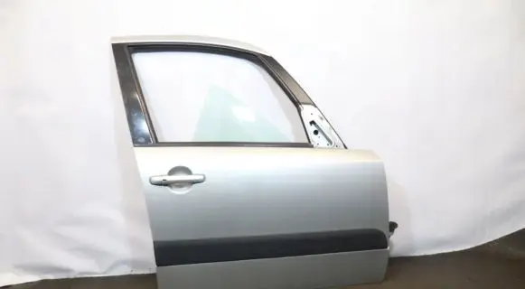 Suzuki SX4 Front door