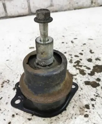 Honda Jazz Engine mount bracket