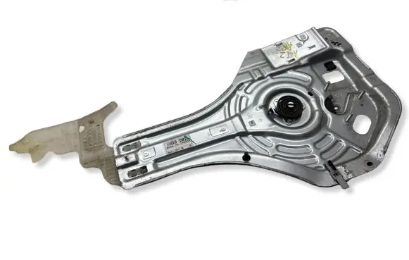 Hyundai Tucson JM Rear window lifting mechanism without motor 834702E010