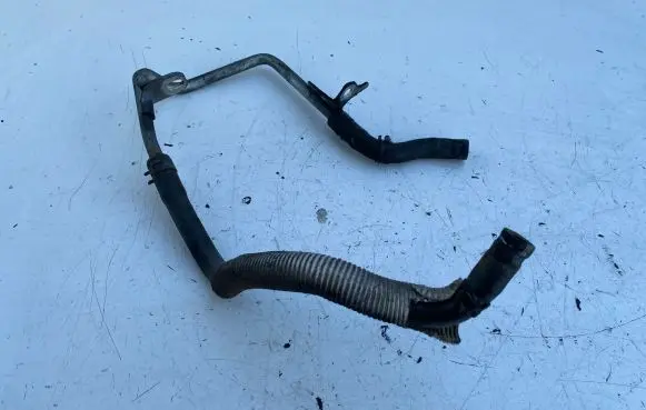 Toyota RAV 4 (XA30) Engine coolant pipe/hose