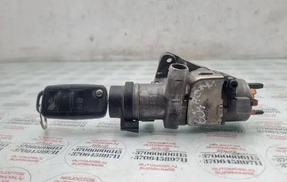 Volkswagen PASSAT B5.5 Ignition lock 4B0905851F