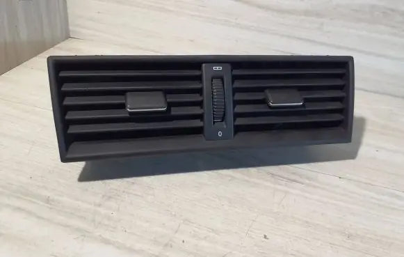 Mercedes-Benz C W202 Dash center air vent grill 2028300554