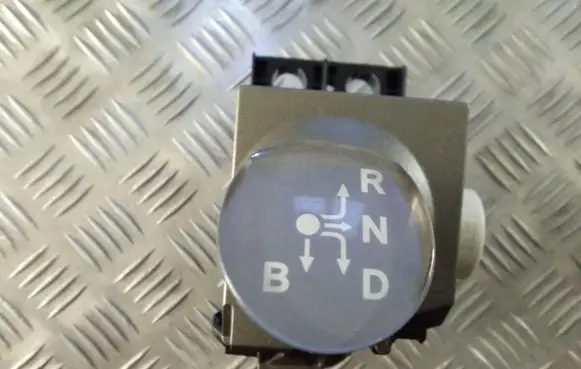 Toyota Prius (XW20) Gear shifter/selector 8945147030 1923002020