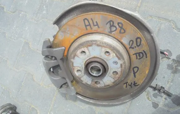 Audi A4 S4 B8 8K Rear wheel hub spindle/knuckle 