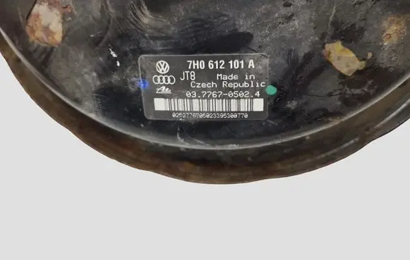 Volkswagen Transporter - Caravelle T5 Brake booster 7H0612101A
