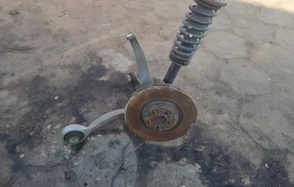 Jaguar XJ X351 Front wheel hub spindle knuckle