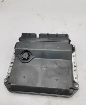 Toyota Urban Cruiser (XP110) Engine control unit/module 8966105C40 MB2754002420