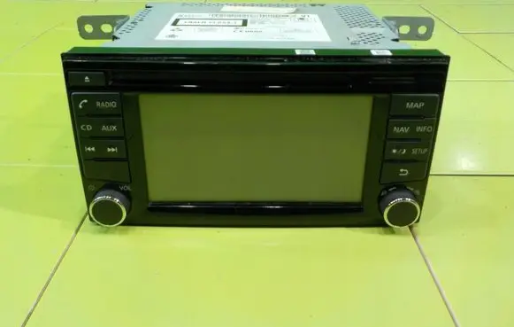 Nissan Note (E12) Radio/CD/DVD/GPS head unit 7513750206
