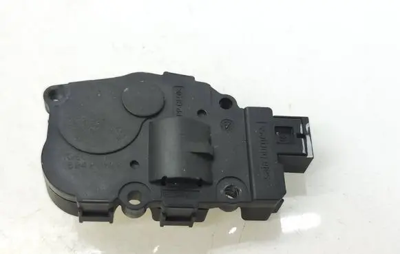 Porsche Cayenne (92A) Air flap motor/actuator EFB340 27102010 52424892
