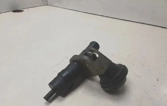 Volkswagen PASSAT B5 Coolant heater control valve 4A0819809