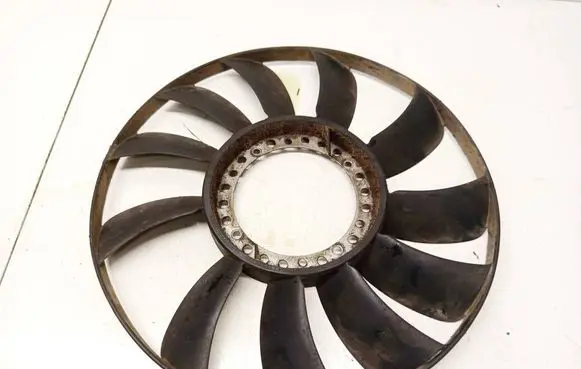 Audi A4 S4 B5 8D Fan impeller 058121301b