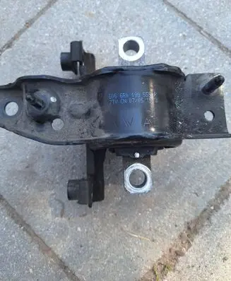 Audi A1 Engine mount bracket 6R0199555R