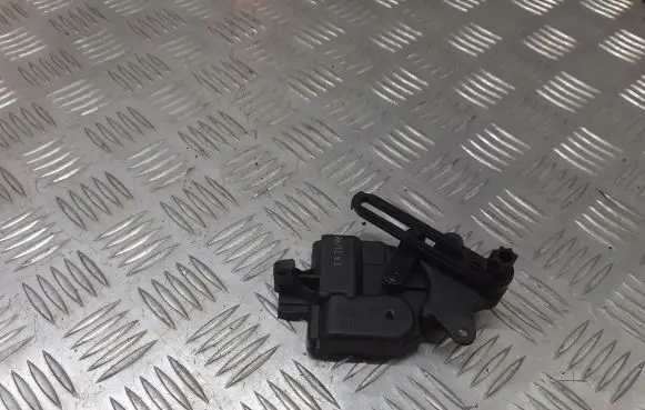 Volkswagen Golf IV A/C air flow flap actuator/motor 1J0907511