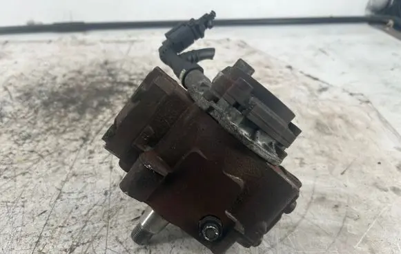 Citroen C4 Grand Picasso Fuel injection high pressure pump 5WS40894 9672605380