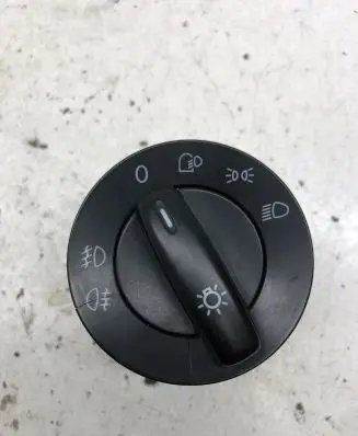 Volkswagen Touran I Light switch 1T0941431N