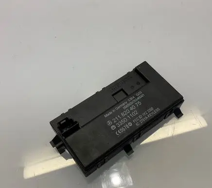 Mercedes-Benz CLS C219 Keyless (KESSY) go control unit/module 2118204075 33501102 00050978346001