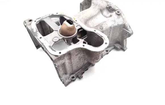 Nissan Note (E12) Oil sump HR12DDR
