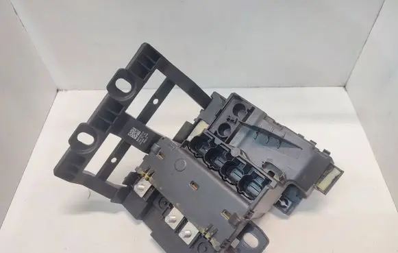BMW X3 G01 Current control relay 6841701