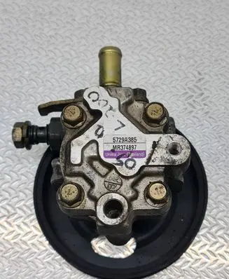 Mitsubishi L200 Power steering pump MR374897 5729A385