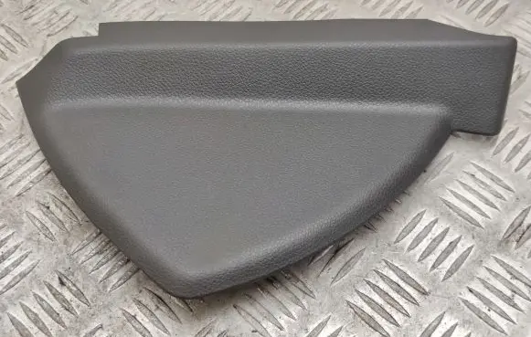 Mercedes-Benz C W204 Dashboard side end trim A2046800078