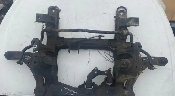 Suzuki Grand Vitara II Front subframe
