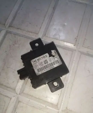 Volkswagen Touran I Alarm control unit/module 1K0907719C 28024256