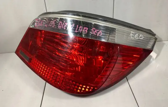 BMW 5 E60 E61 Rear/tail lights 6910768