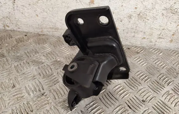 Engine mount bracket