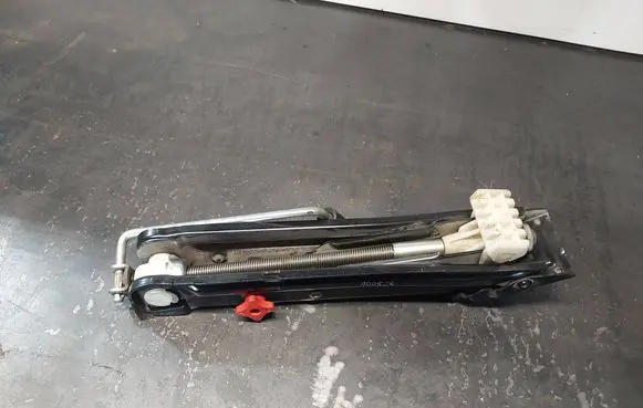 BMW 3 E46 Lift Jack 1095405