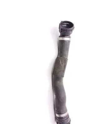 BMW 5 G30 G31 Engine coolant pipe/hose 8602638