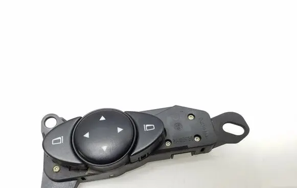 Mercedes-Benz E W211 Wing mirror switch 2118202110