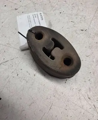 Hyundai Sonata Muffler mount bracket/holder 09186408