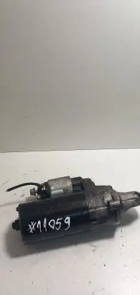 Mercedes-Benz C W204 Starter motor A0061516201 0061516201