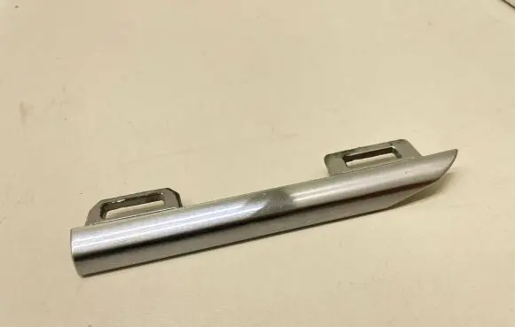Volvo XC60 Front bumper upper radiator grill 31333839