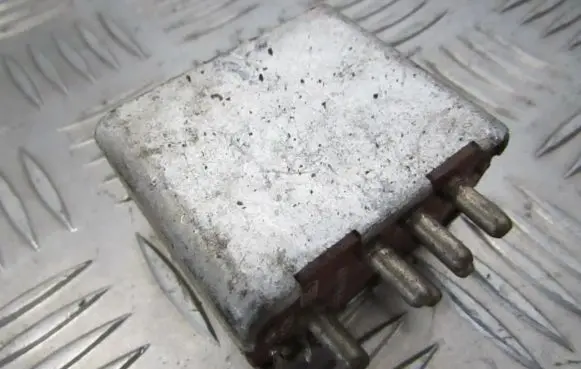Mercedes-Benz E W123 Other relay 0335320014