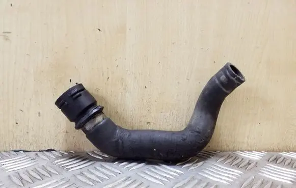 Audi A8 S8 D3 4E Engine coolant pipe/hose