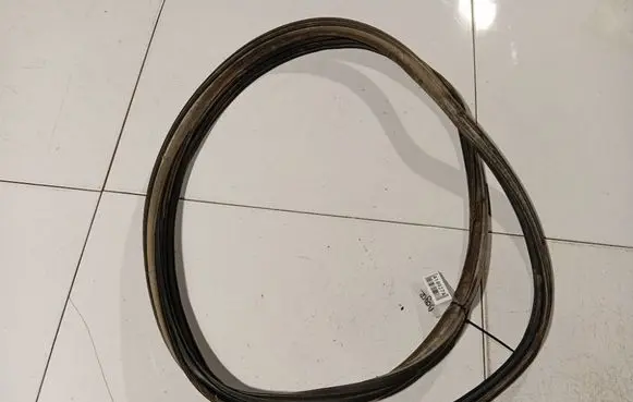 Honda FR-V Trunk rubber seal (body) 