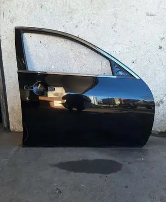 Infiniti G37 Front door 