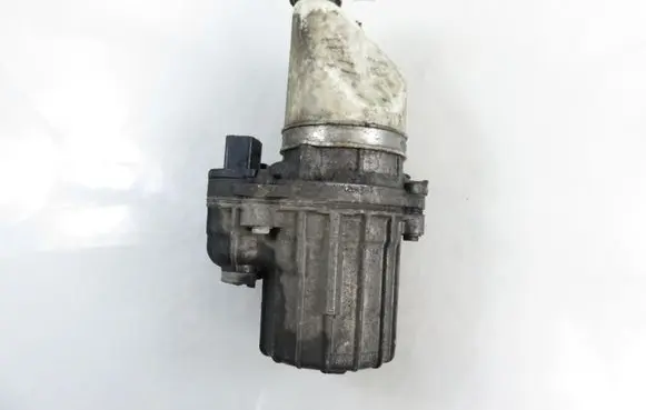 Opel Zafira B Power steering pump 13192897