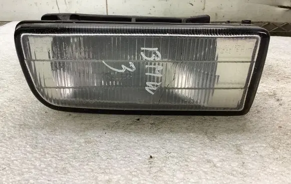 BMW 3 E36 Front fog light 5180100001 8357390
