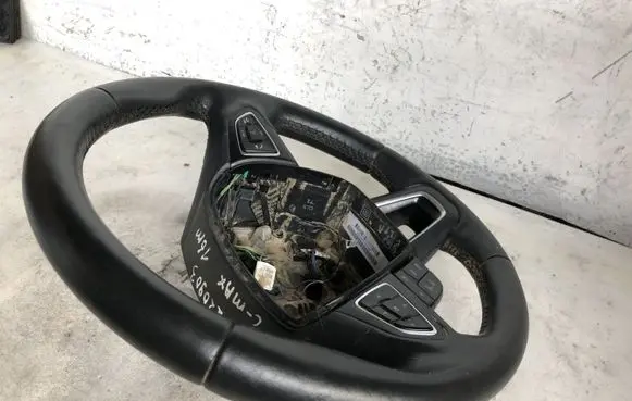 Ford C-MAX II Steering wheel