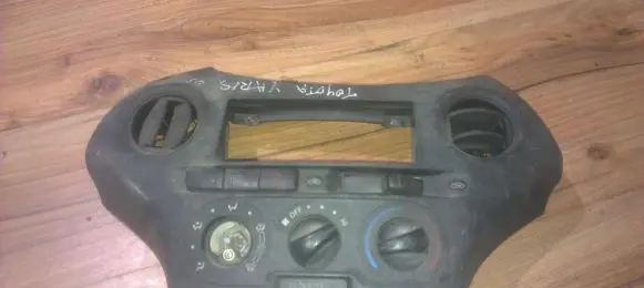 Toyota Yaris Climate control unit 554050d170b0 55405-0d170-b0