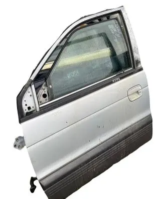Mitsubishi Space Wagon Front door
