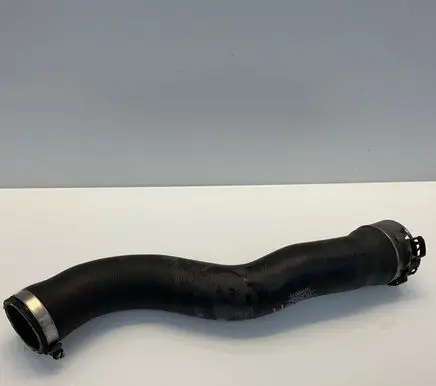 Intercooler hose/pipe