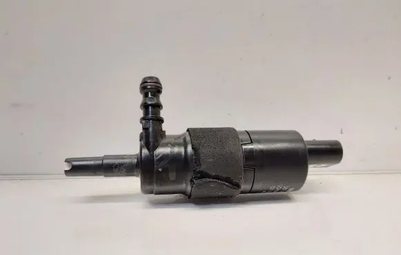 Audi A4 S4 B8 8K Headlight washer pump 3B7955681