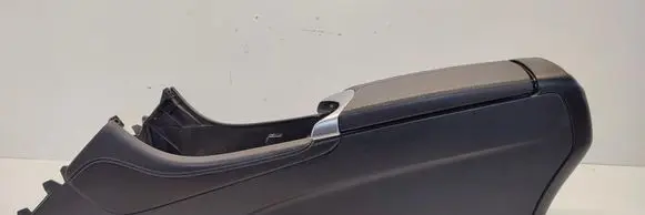 Mercedes-Benz GLC C253 Center console A2536809002