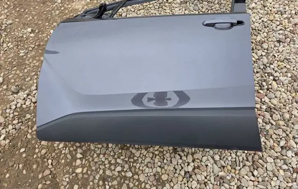 Toyota C-HR I Front door 