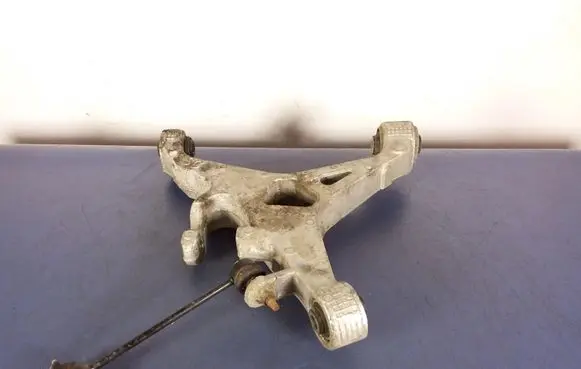Rear control arm