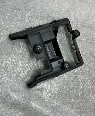 Audi Q7 4M Engine control unit holder 4M0907650B